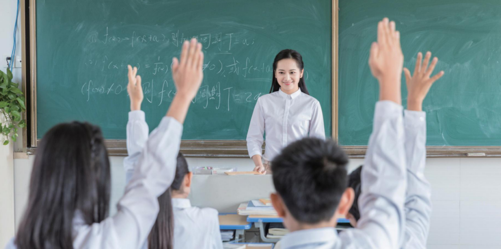 教育现代化背景下,教师素质的核心是这三大维度!(教师必看)