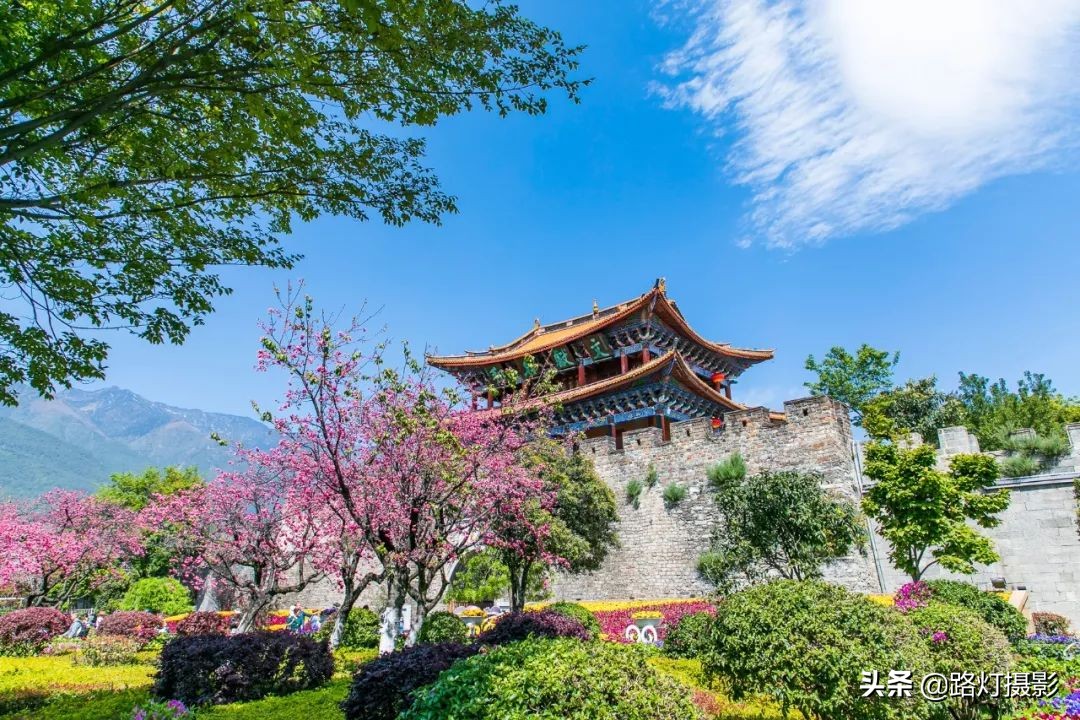 云南很适合养老的小城,冬比昆明暖,夏比北海凉,你知道是哪吗?