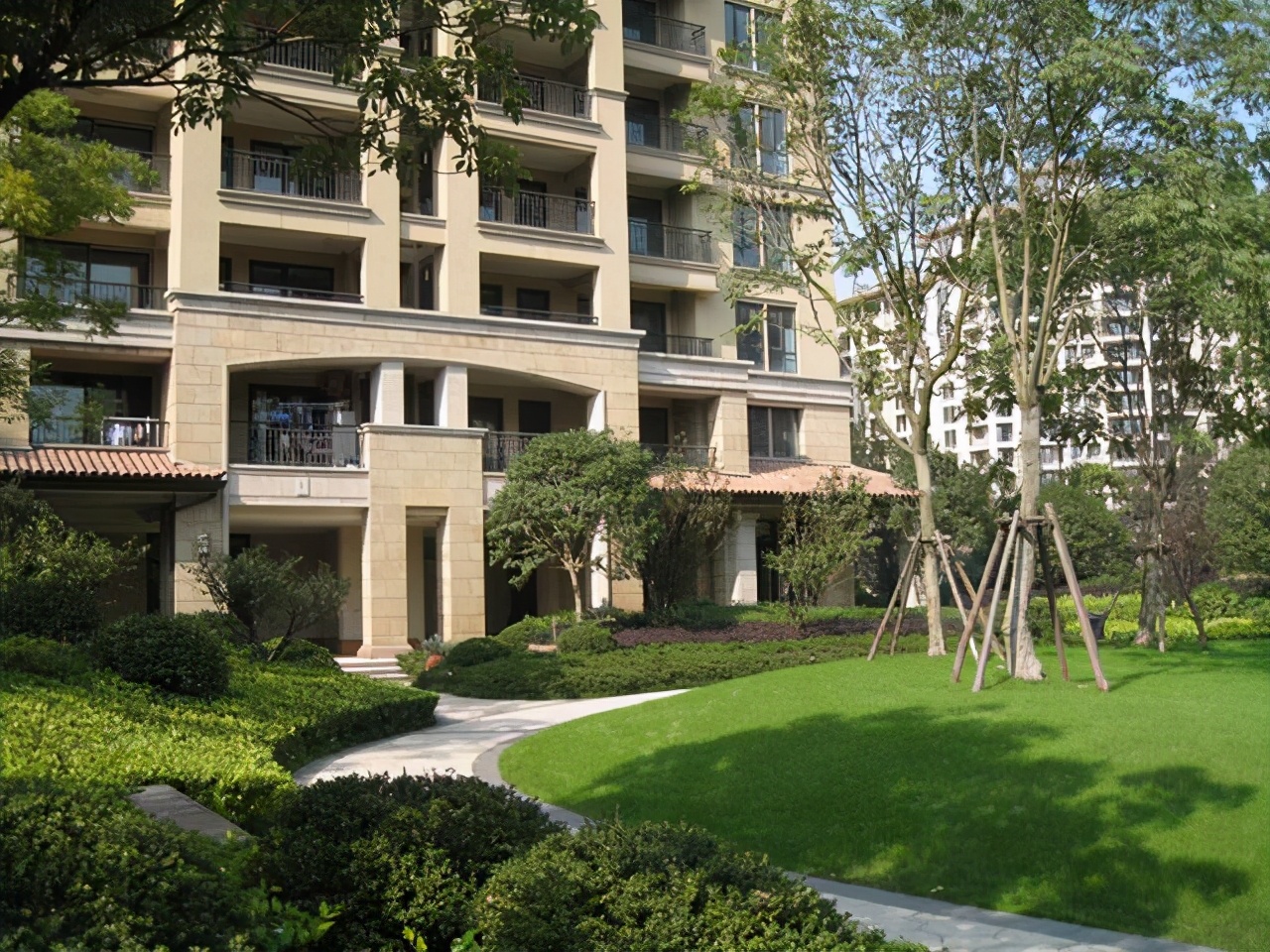 2021年楼市，请先看完“8大现象”再决定是否买房，不迟