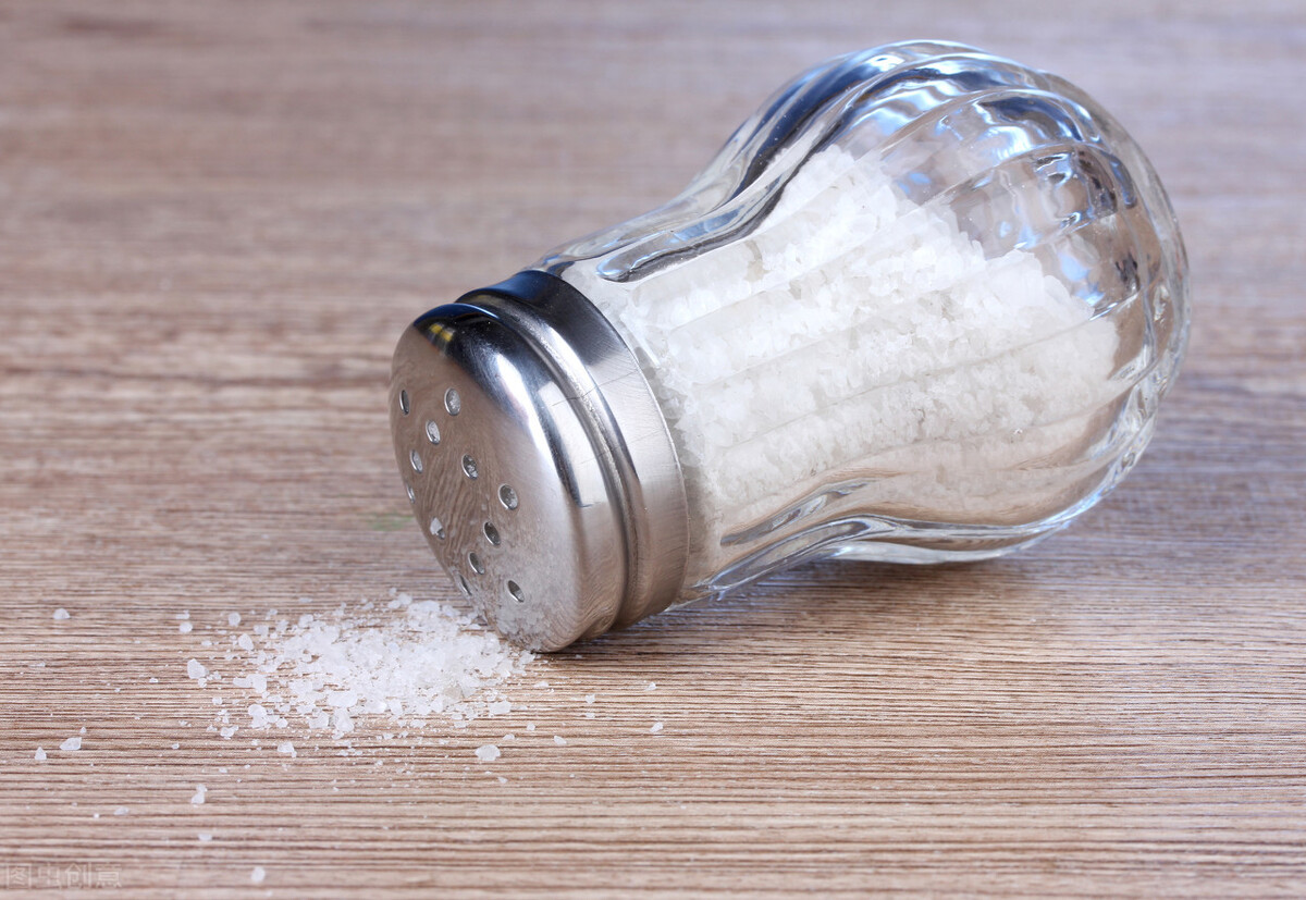 心脏好，人不易老，常吃4样食物，养护心脏，疏通血管，助力健康