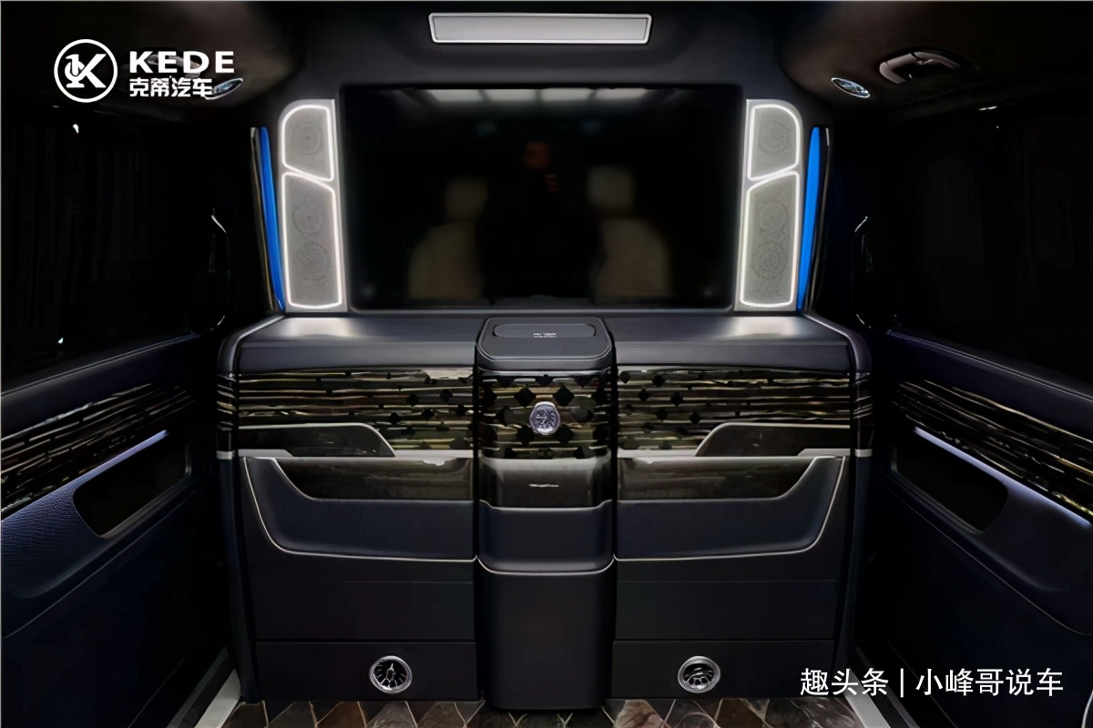 2021款奔驰V260L全隔断总裁版,克蒂缔造商务精品