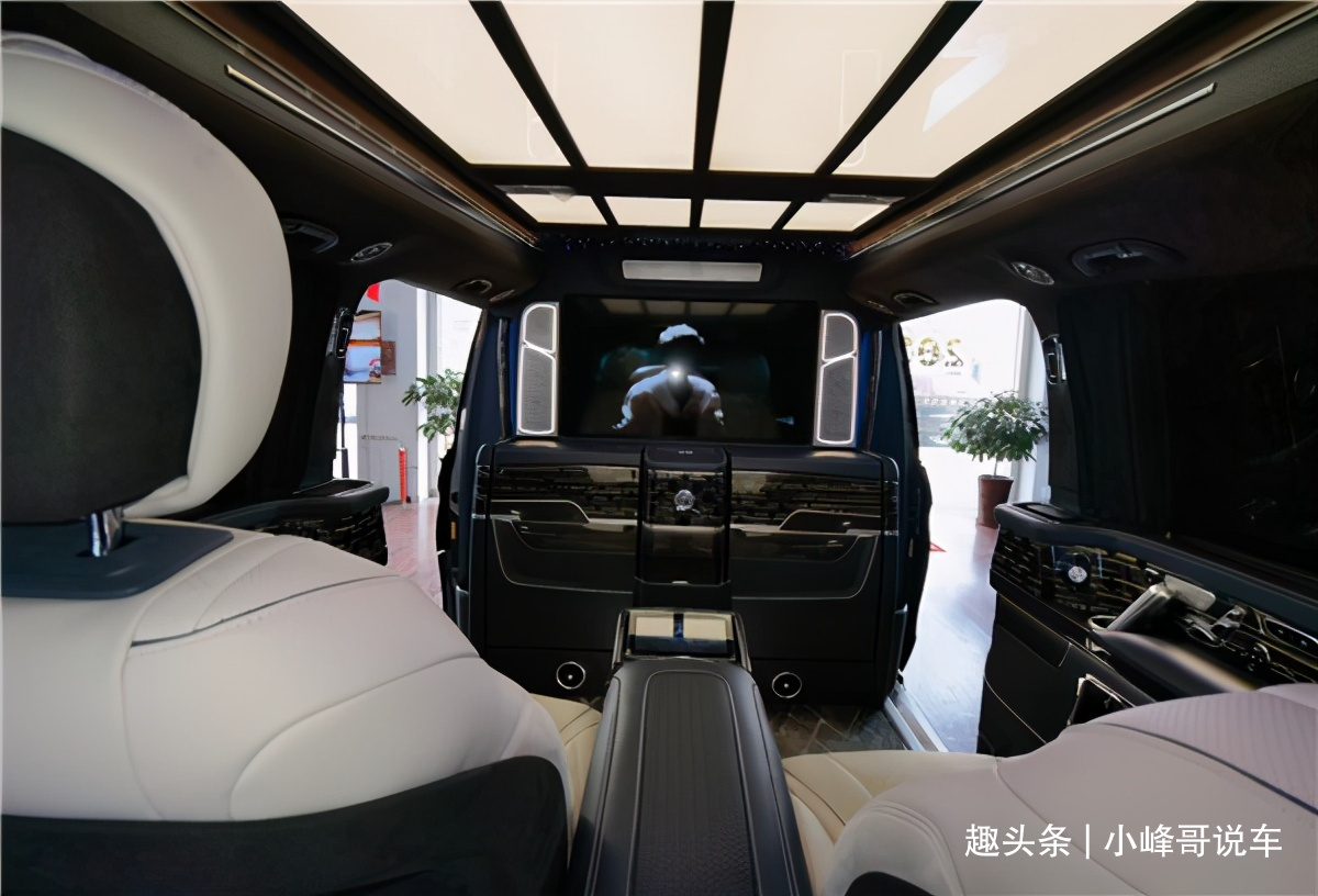 2021款奔驰V260L全隔断总裁版,克蒂缔造商务精品