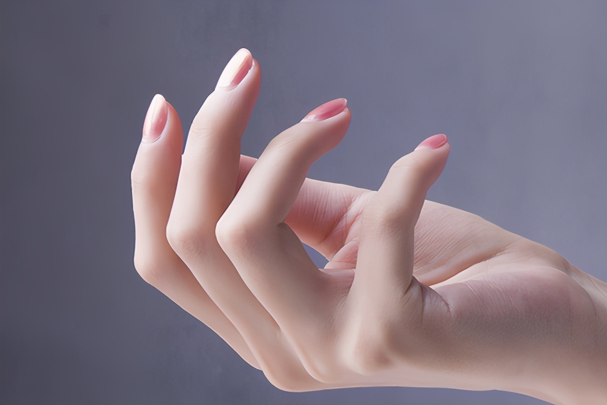 经常手麻?医生列出可能的病因,问题可大可小,不妨对照自查一下