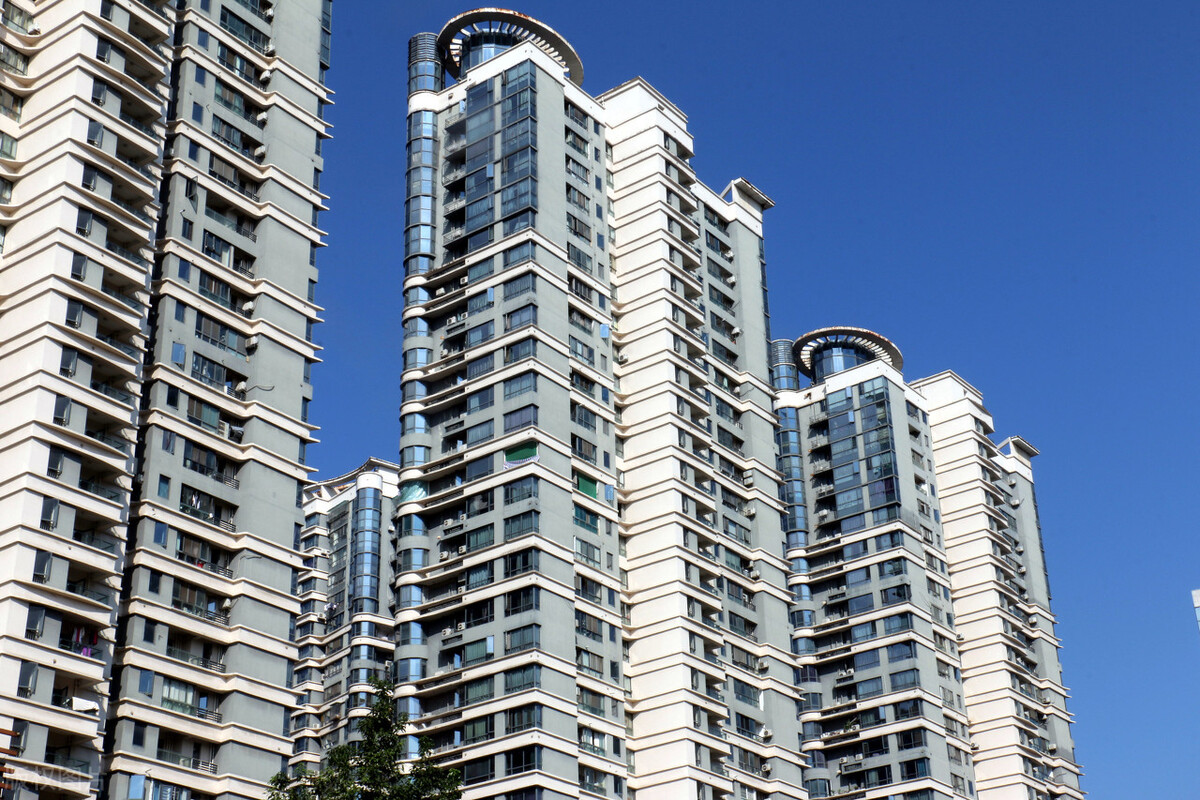 监管层再次定调楼市大局,至少释放了4大信号,购房者需保持清醒