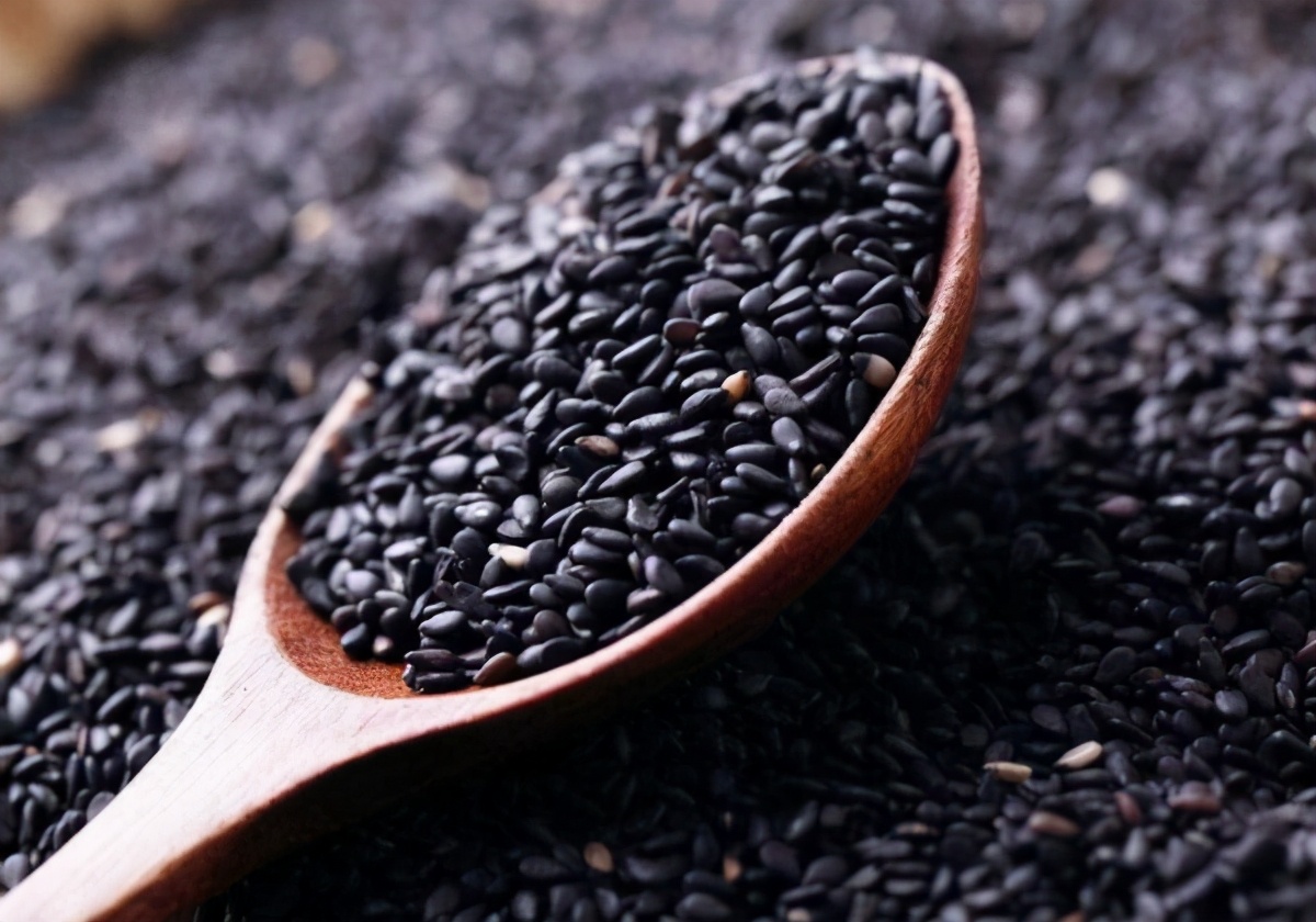 更年期女性的好补药,其实是植物性雌激素食物,这里给你列举5种