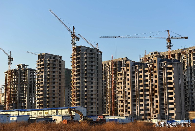 楼市一锤定音,3大信号道出2021年房价走向,买不买房清楚了