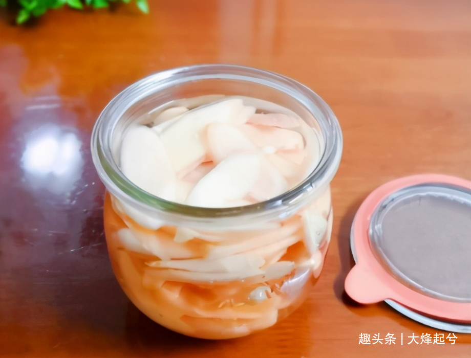 春天,别忘了吃生姜,教你1个简单做法,放得久不坏,随取随吃