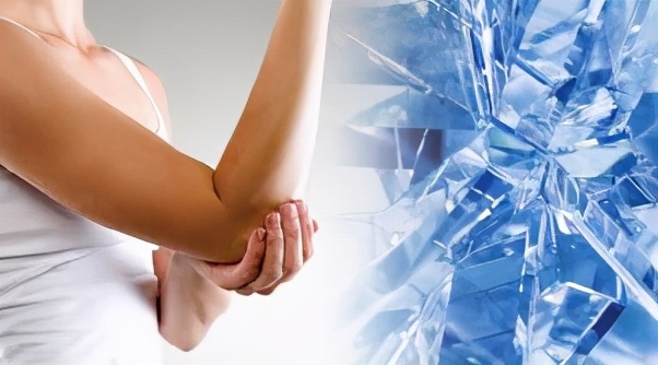 医生辟谣:体内的尿酸只有20%来自于食物,所以控制饮食没有用