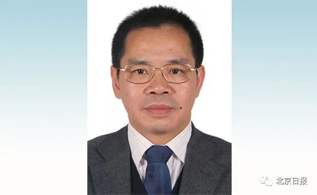 “应禁止在职中小学老师有偿补课!”关于教育,政协委员提出这些建议→