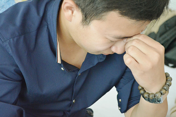 指甲上出现竖纹,是咋回事?月牙的多少,与健康有关?