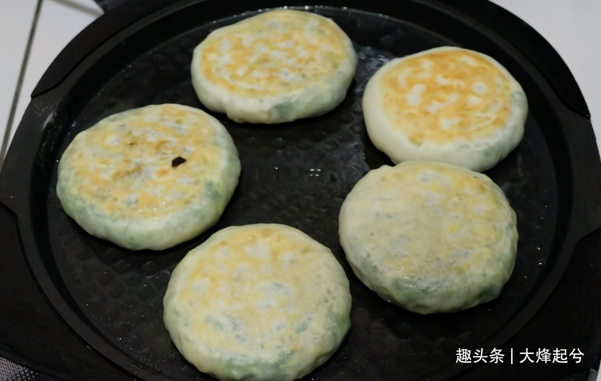 馅饼怎么做才好吃?教您这个方法,馅饼皮薄馅多,口感不硬,好吃