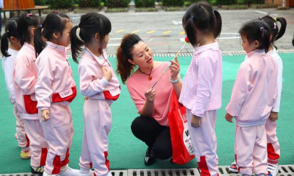 幼儿园遭“新整改政策”,教育更有保障,家长:终于能放心了