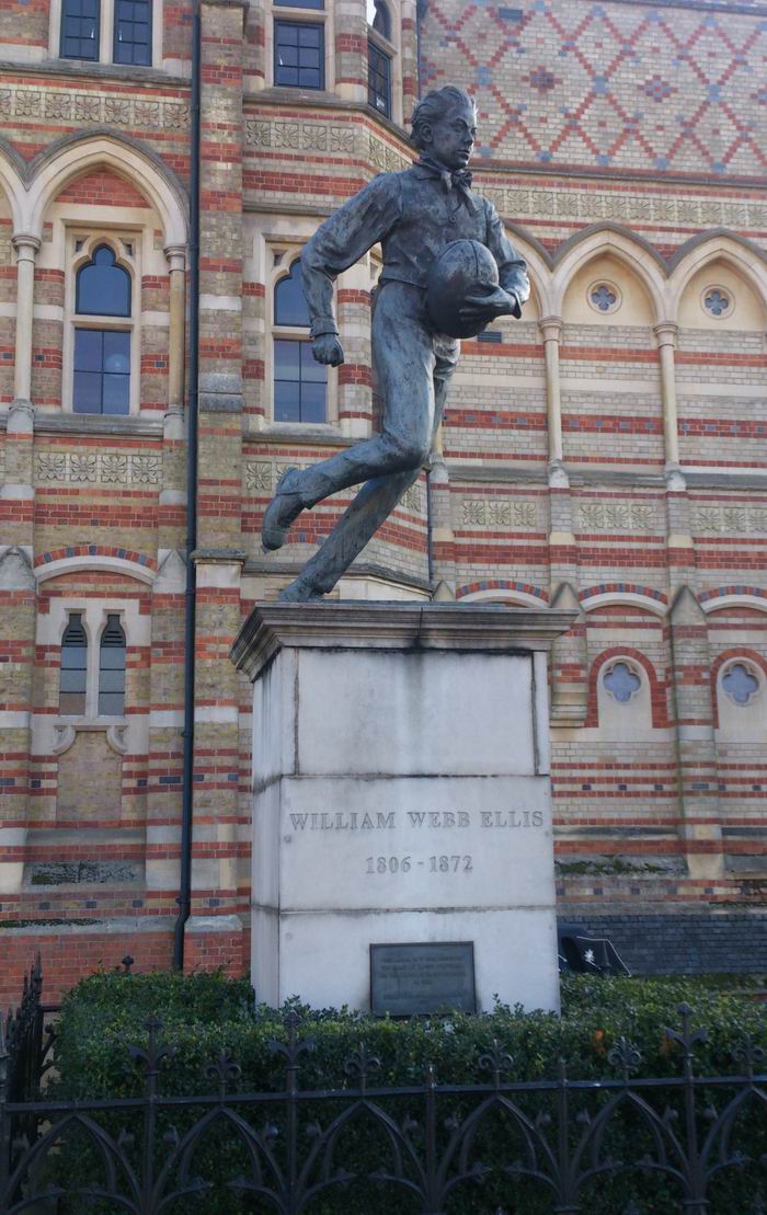 体育史︱橄榄球的诞生:一个足球少年的犯规之举