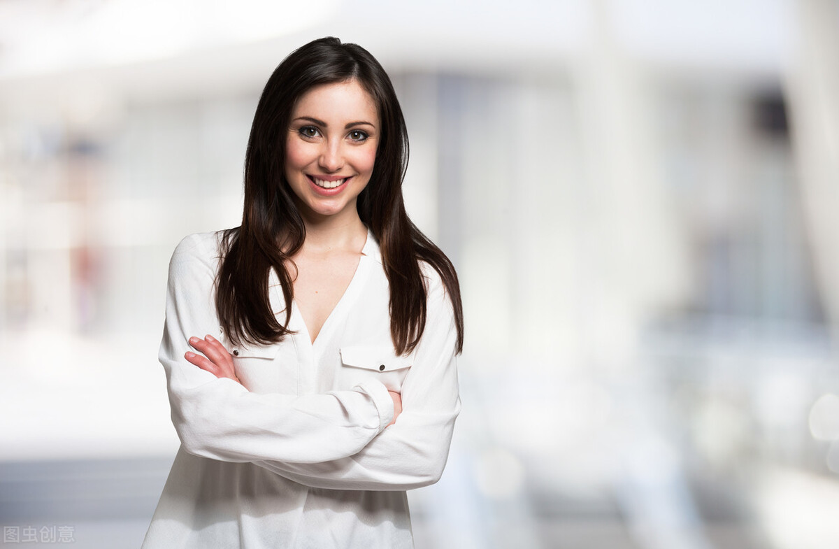 女性40岁后,若不想被别人喊“黄脸婆”,这6个小习惯需坚持