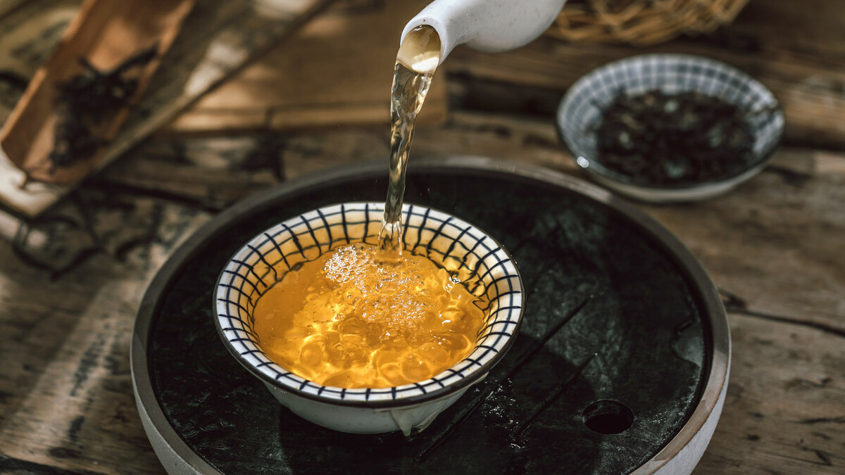 喝茶容易导致失眠?专家解答:喝茶有讲究,喝对,对睡眠大有帮助