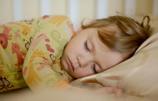 失眠影响寿命,睡得太饱,也会影响寿命?