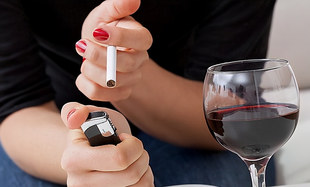 102岁老人,血管年龄60岁,血管年轻阻断高血脂,是3习惯