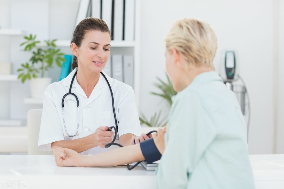 秋季早晚温差大,易患心脑血管病?中老年人要做好这4点来预防