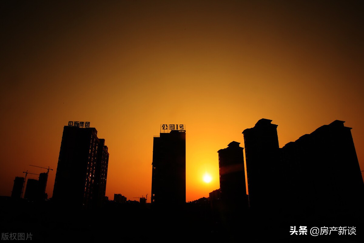 经济学家李迅雷一语成谶?今年楼市迎来三大巨变,房价走势明朗