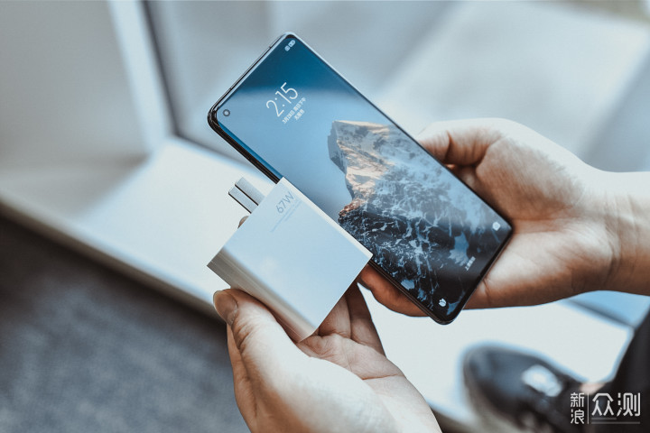 不吹不黑,小米11超大杯第一时间上手体验_新浪众测
