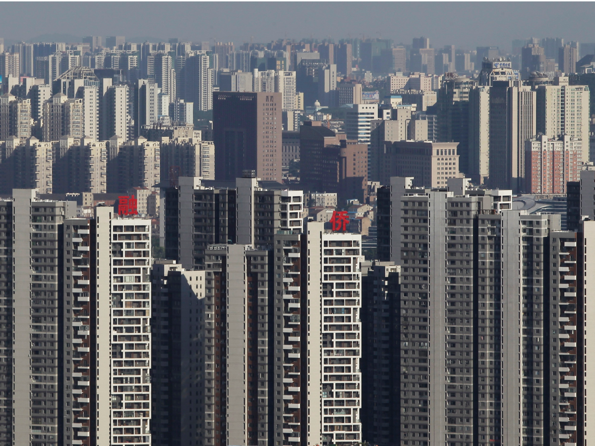 楼市风向变了?今年该买房还是卖房?曹德旺、李嘉诚早有“暗示”