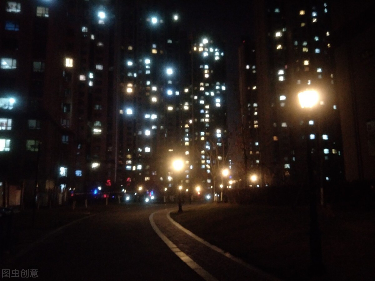 购房者买不起,卖房者卖不掉,楼市如何打破僵局?曹德旺一语说透