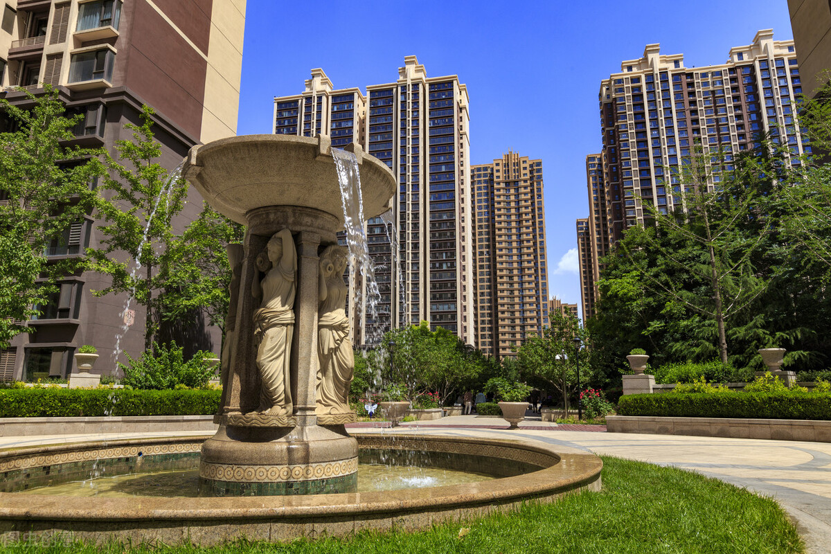 购房者买不起,卖房者卖不掉,楼市如何打破僵局?曹德旺一语说透