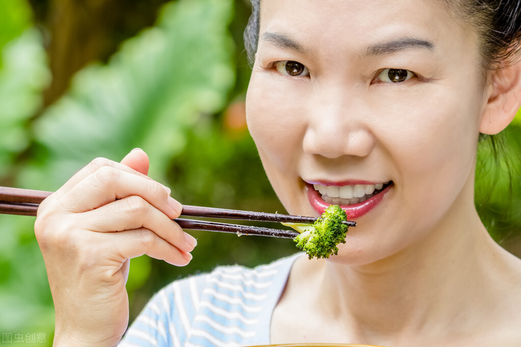 要想保护好肾脏及避免肾功能受损,人们应养成这6个好习惯