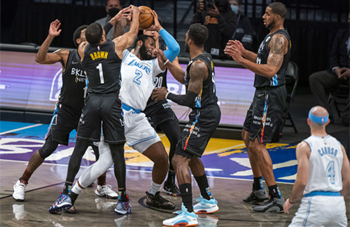 湖人仅花175万,25+10两位拼图,让球队瞬间重回“冲冠正轨”