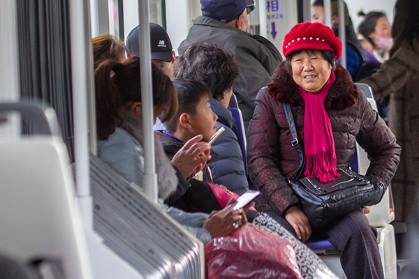 过了50岁大关,女性要及时补充哪些营养素?早了解早受益