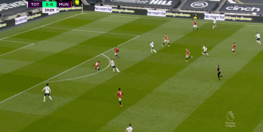 亚洲一哥英超笑傲！林皇肆虐张狂 C罗里程碑这就是你要的足球新闻