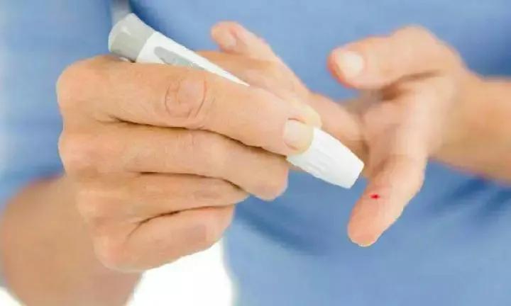 “轻断食”减肥法靠谱吗?营养专家范志红告诉您如何减肥