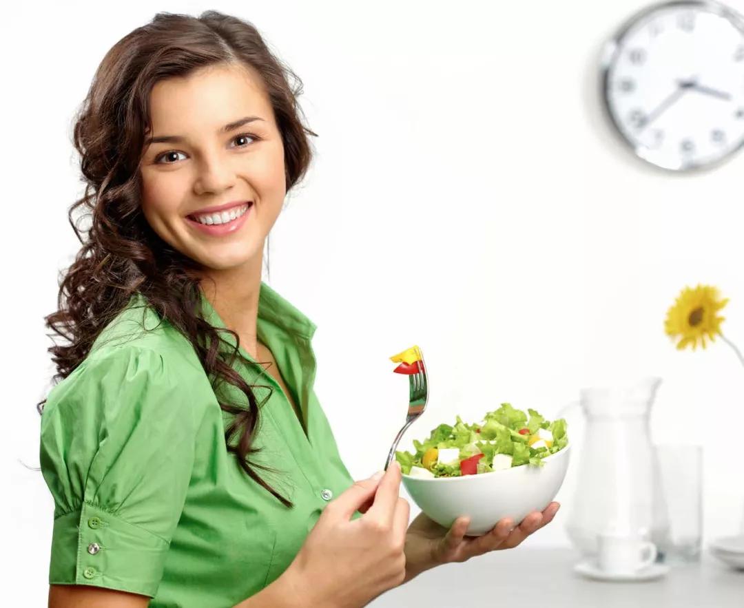 “轻断食”减肥法靠谱吗?营养专家范志红告诉您如何减肥