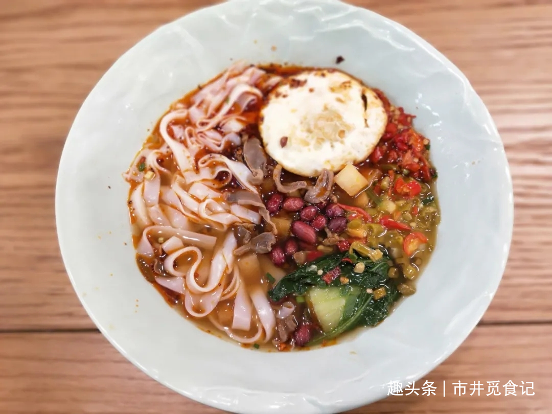 复旦大学的食堂有多实惠,粥3角,东坡肉3块2,上好大学太值了