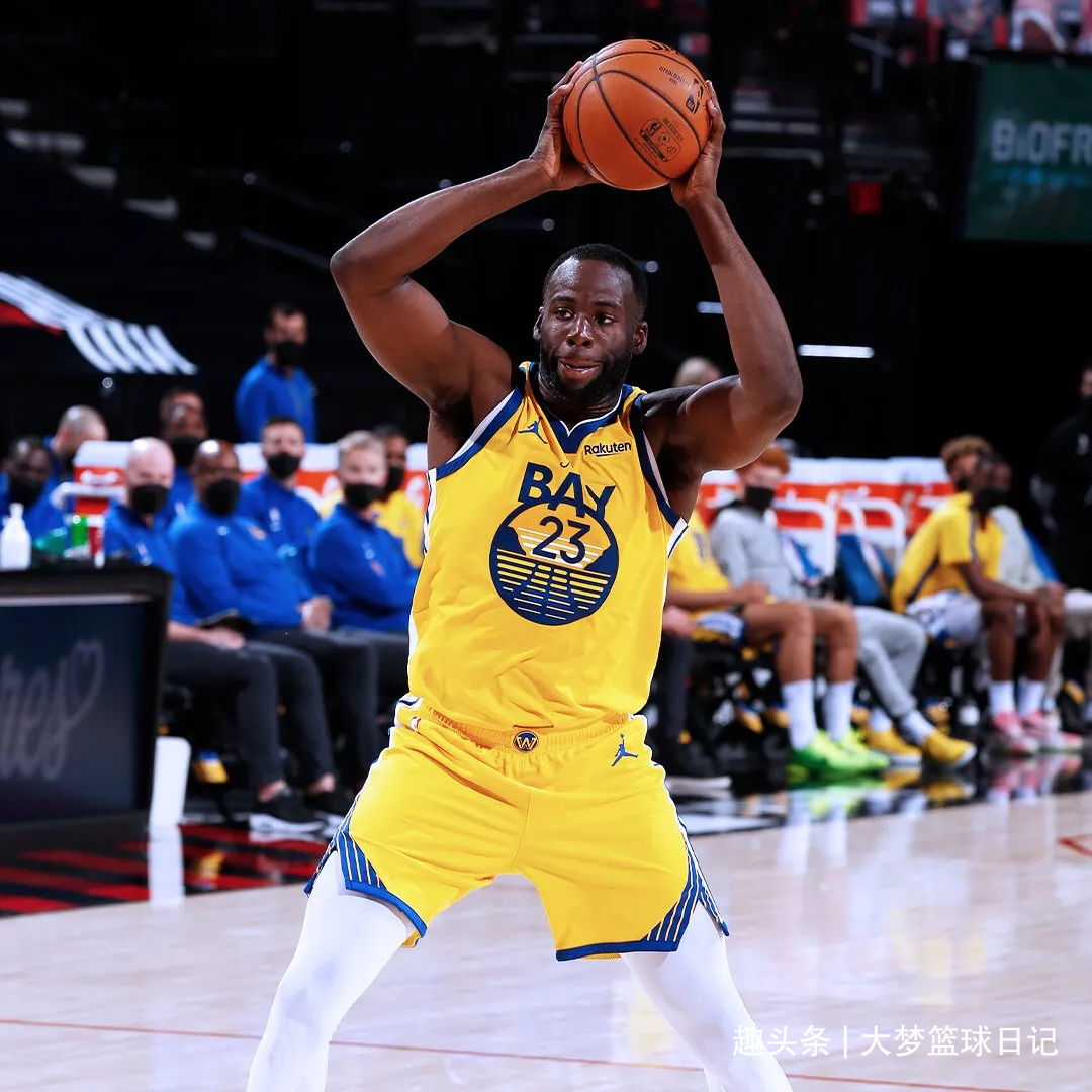 自成模版的男人|追梦格林2分12篮板19助攻的奇葩数据