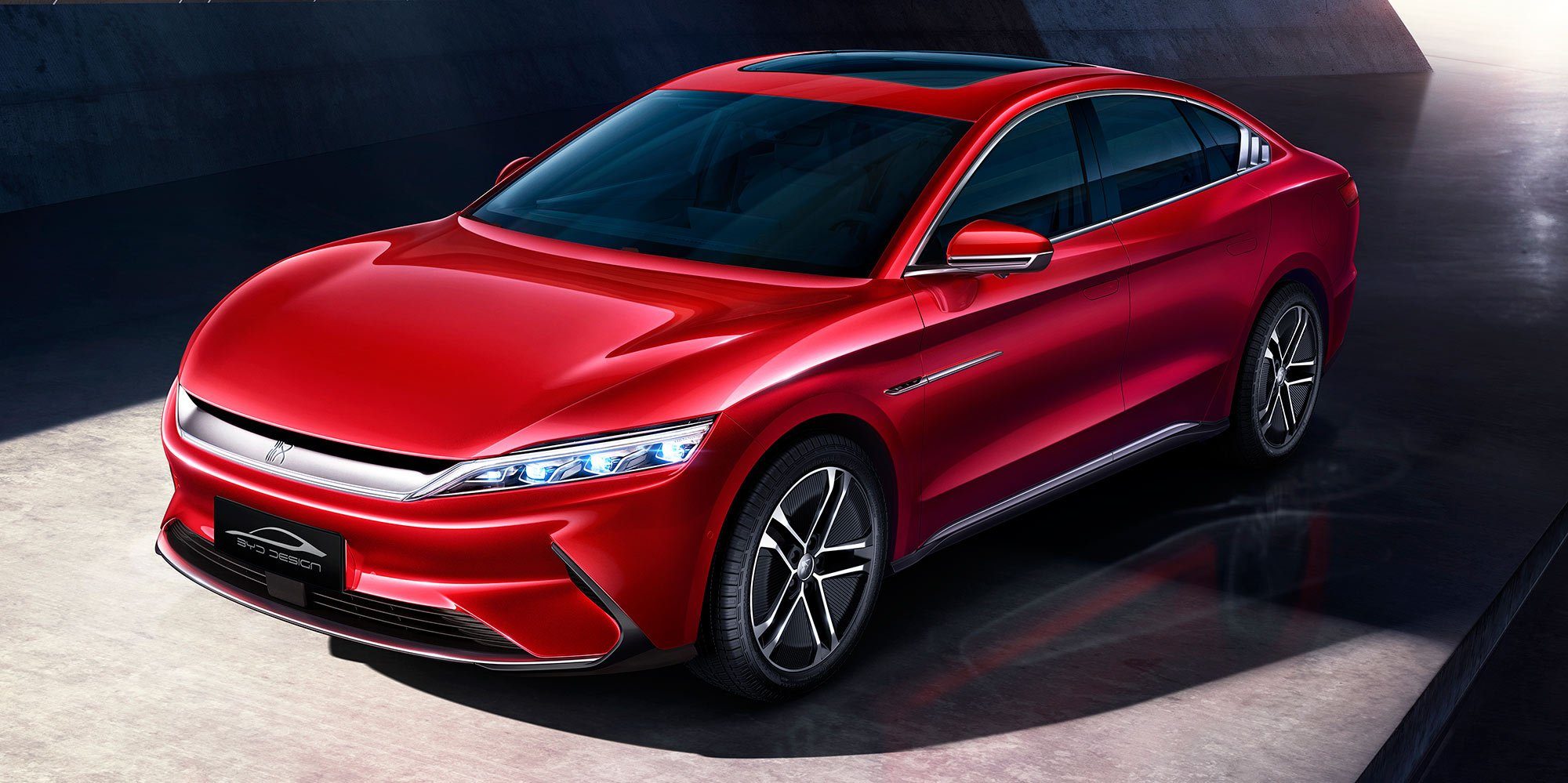 比亚迪汉EV:车机系统卡顿,初代车主成了“小白鼠”?