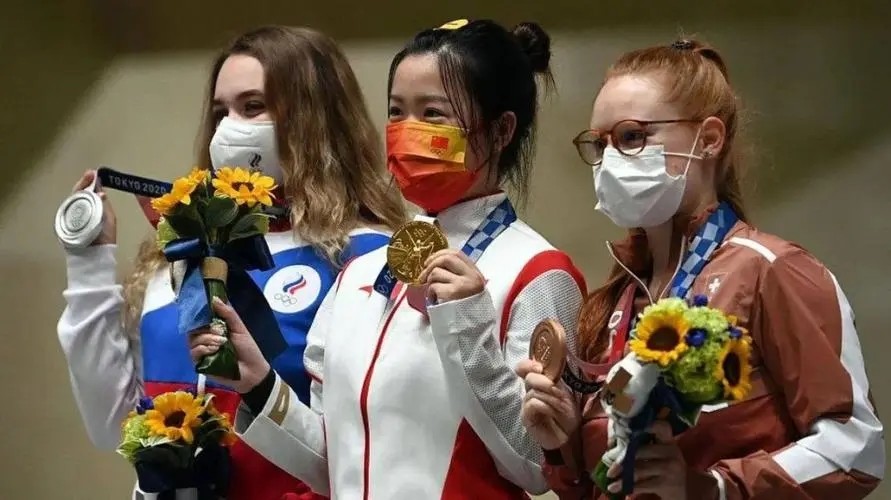 向佐怒怼CNN没有道德底线,借奥运首金抹黑中国,是触碰到了底线