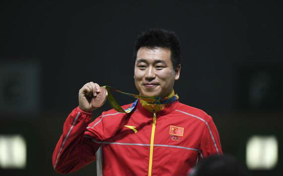 向佐怒怼CNN没有道德底线,借奥运首金抹黑中国,是触碰到了底线